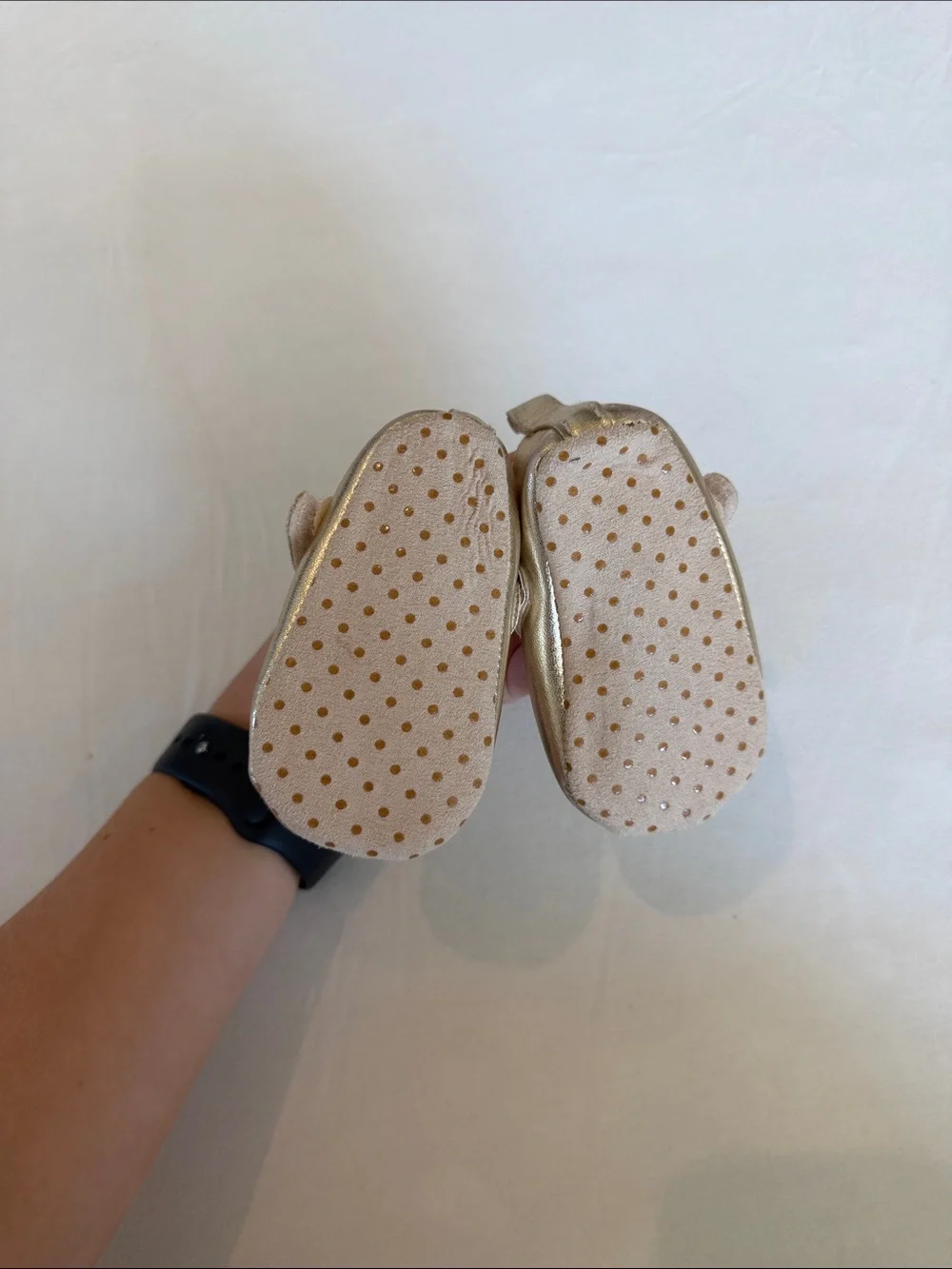 Gold Mary Jane Shoes with Star Cutouts Size 02/03